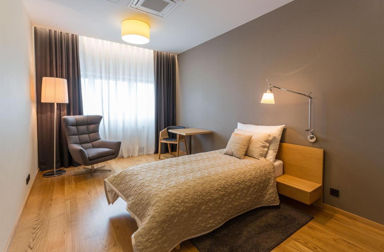 Vinarstvi Obelisk Bed & Breakfast Valtice Bagian luar foto